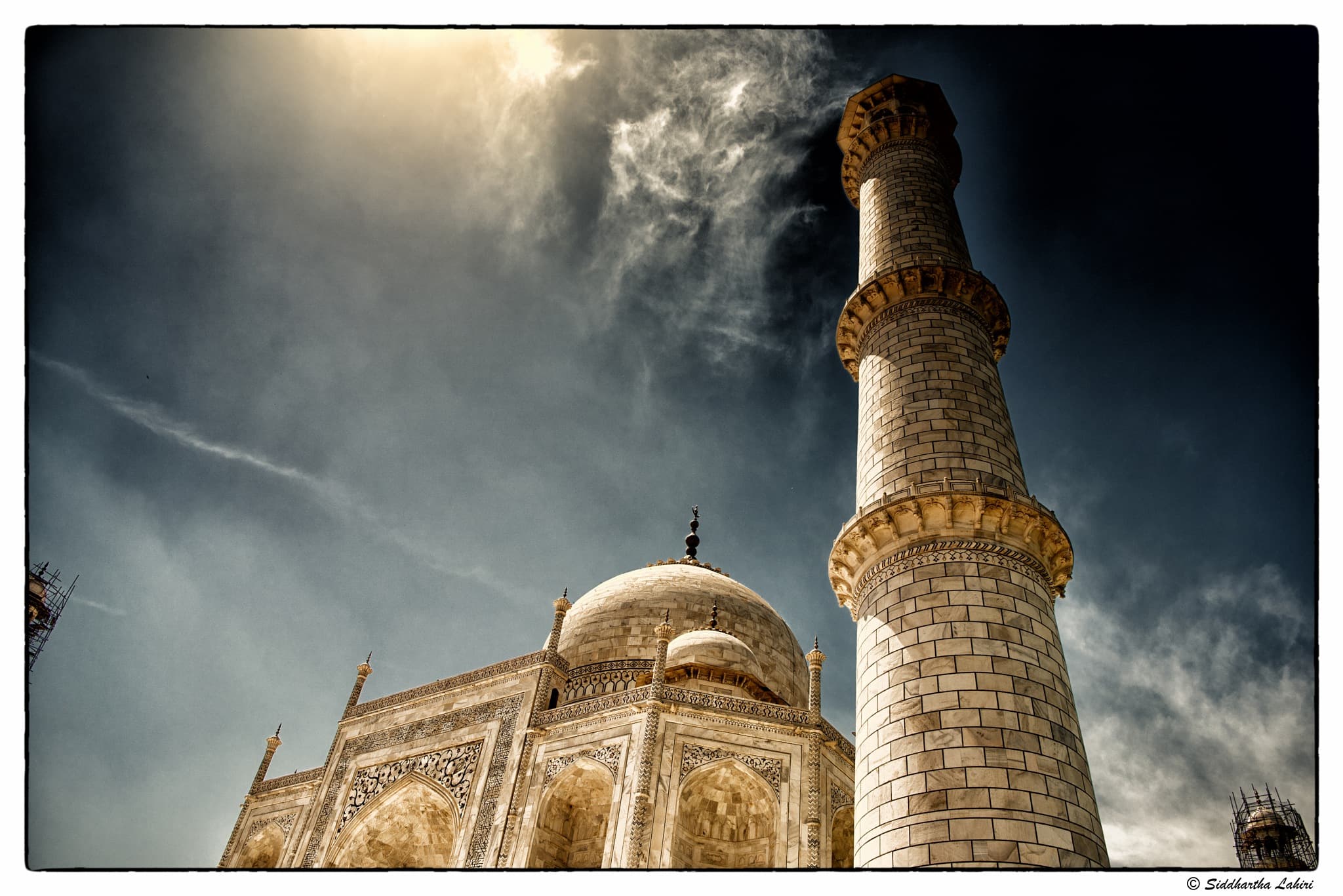 Taj Mahal Minaret